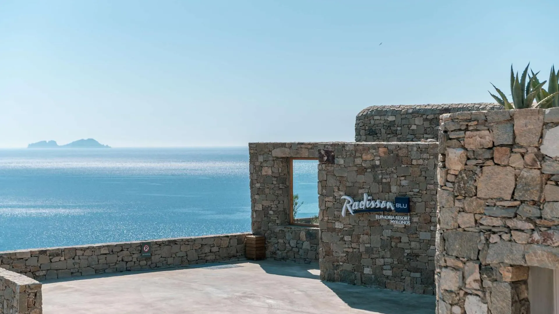 Radisson Blu Euphoria Resort, Mykonos Kalo Livadi